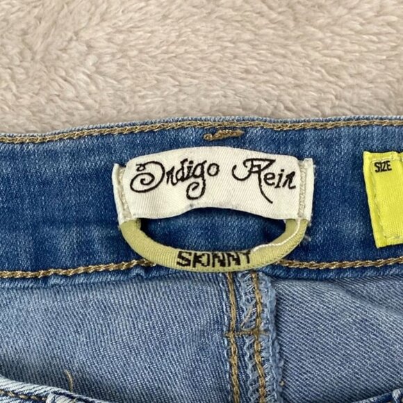 Indigo Rein Jeans Size 5 Light Blue Denim Distressed With Raw Hem and Selvage - Picture 4 of 14